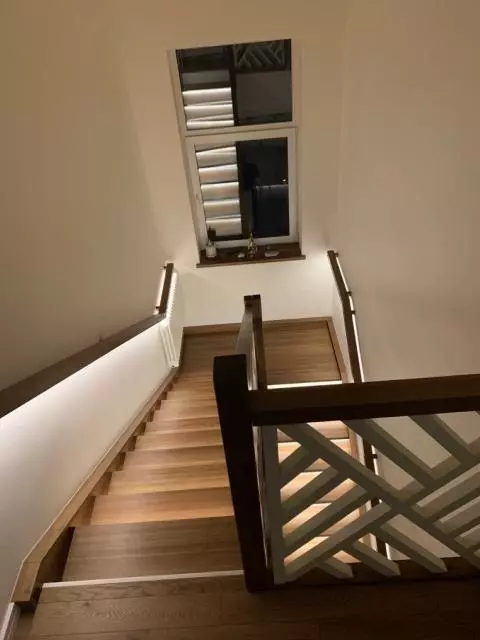 облицовка бетонной лестницы буком