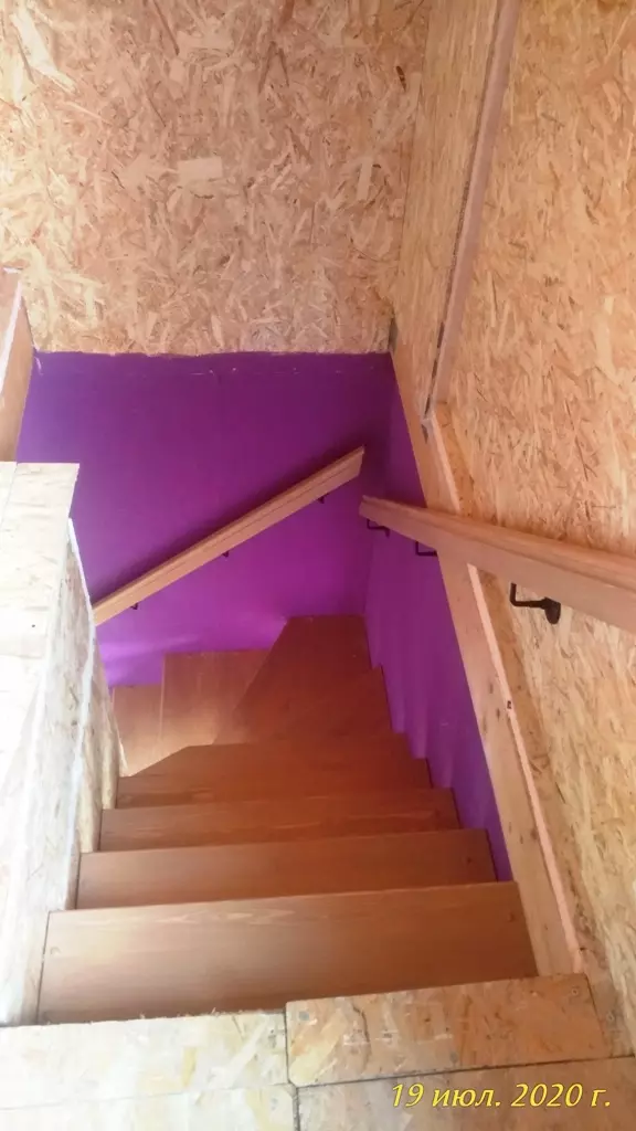лестница на 90 градусов из сосны