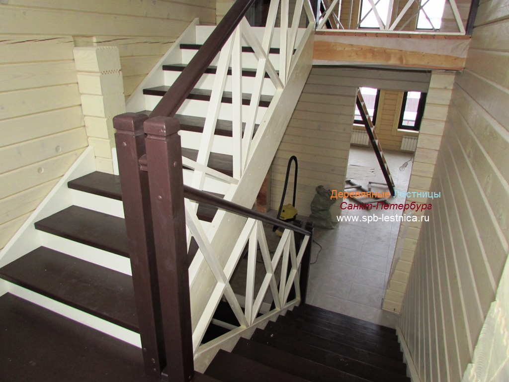 лестницы на 2 этажа дома